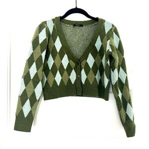 Argyle print V-neck Sweater: Size Small